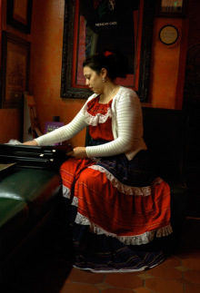 Lara-Jo-Regan-Waitress-in-Mexican-Restaurant
